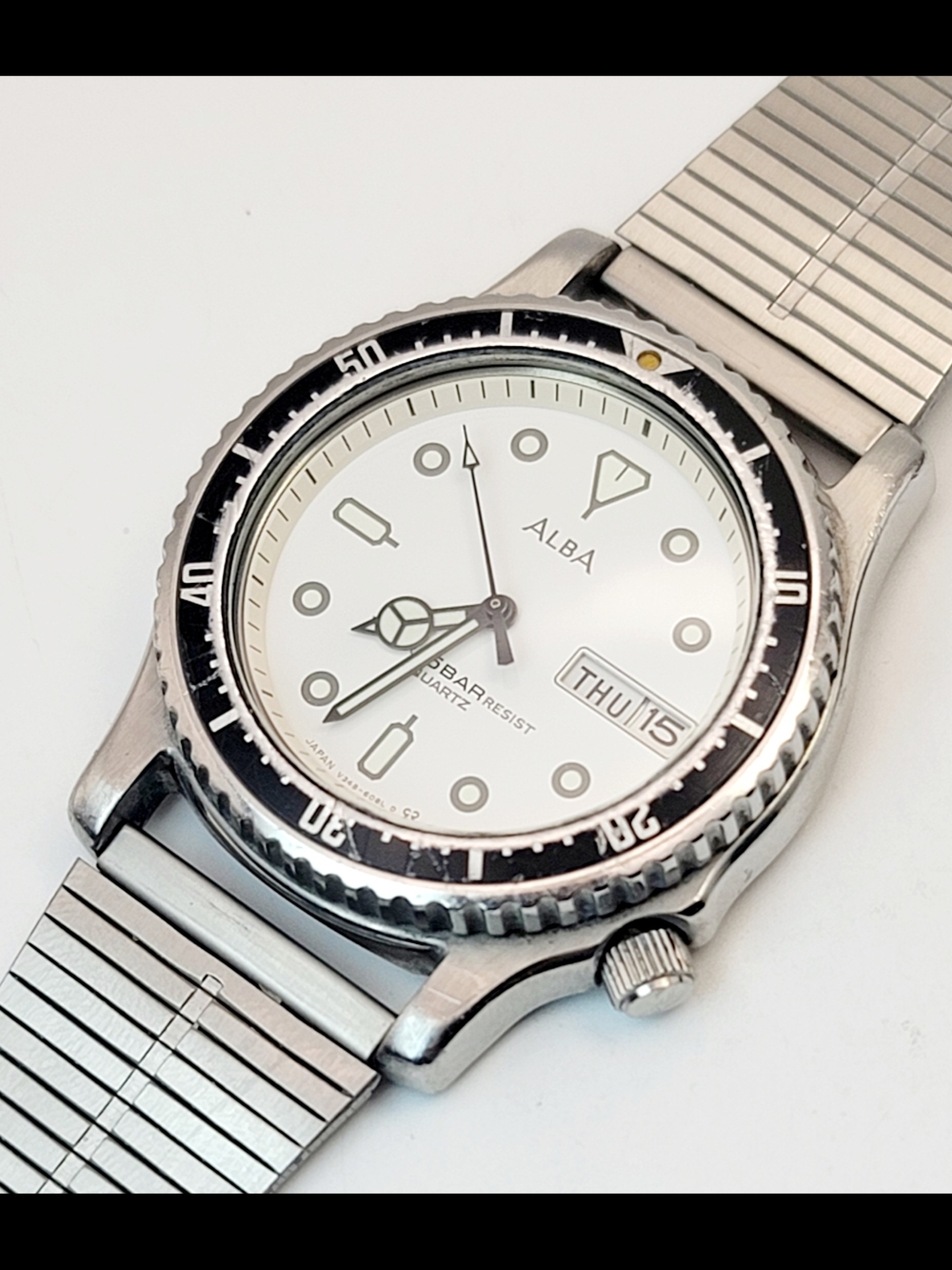 Vintage Seiko Alba V348-6070 JDM Diver Style Quartz Watch White Dial Day/Date